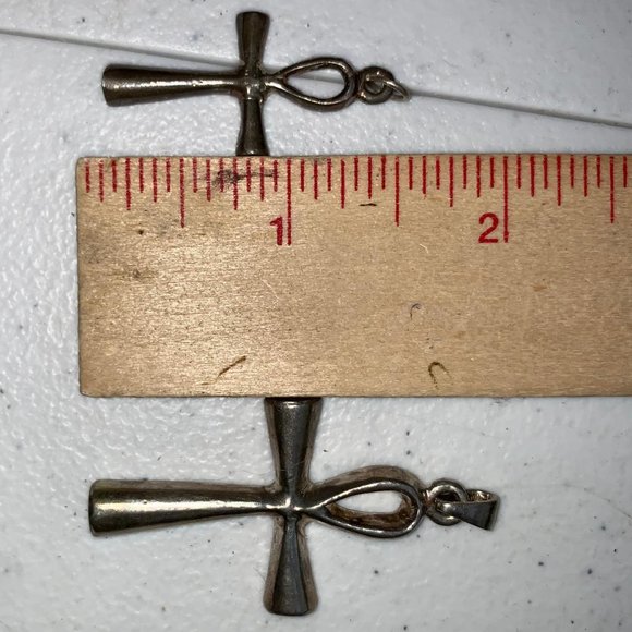 Sterling Silver Egyptian Medium Ankh Pendant - Picture 8 of 9